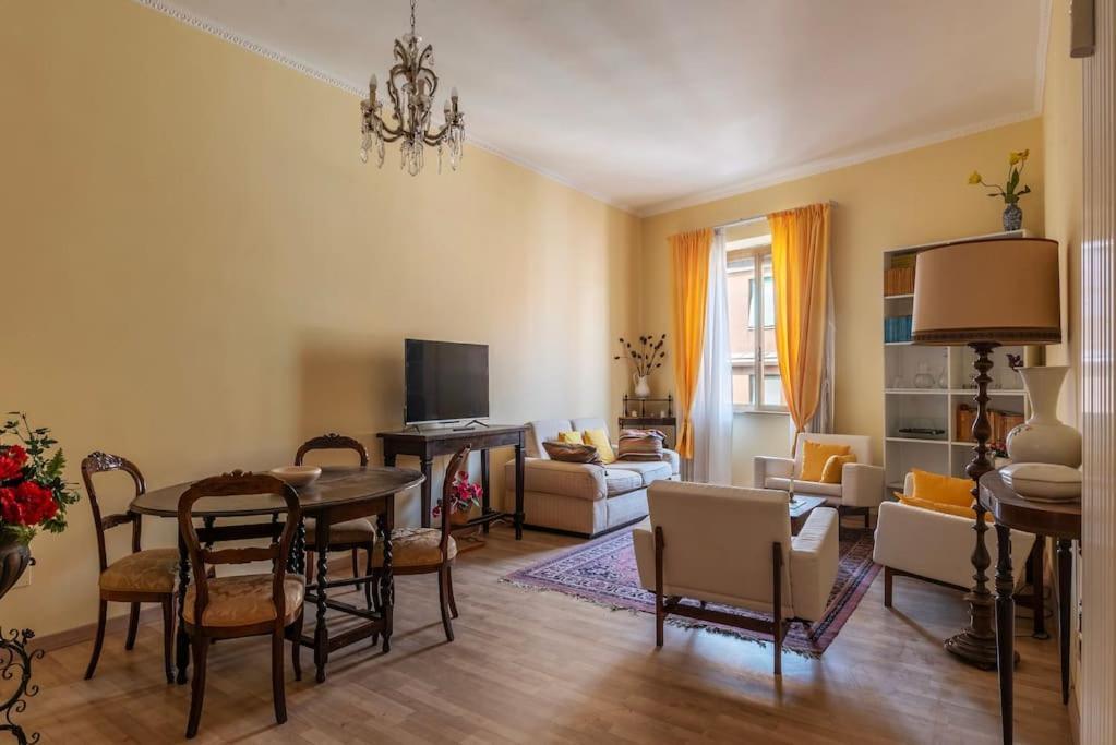 Elegante Appartamento Centrale Rome Exterior photo