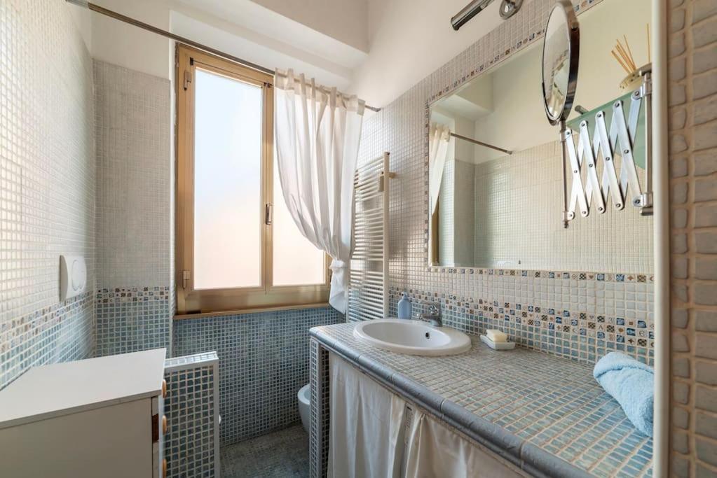 Elegante Appartamento Centrale Rome Exterior photo